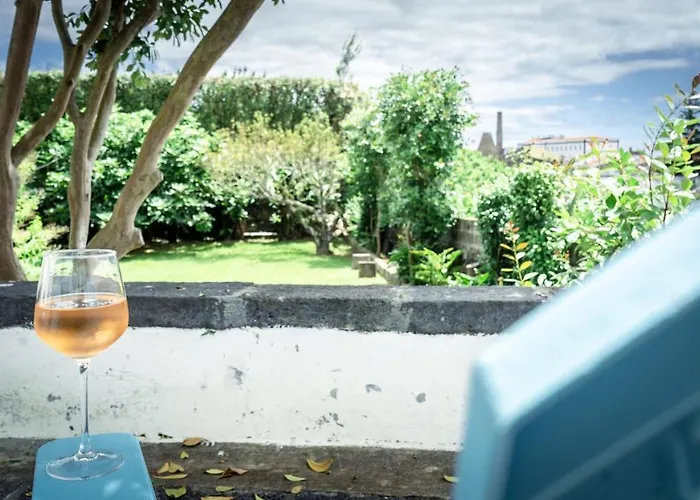 펜션 Center, 200 Meters To Marina, Walk To Everything, Private Yard And Garden *