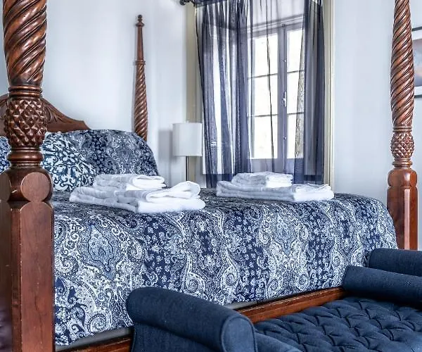 Center, 200 Meters To Marina, Walk To Everything, Private Yard And Garden Ponta Delgada