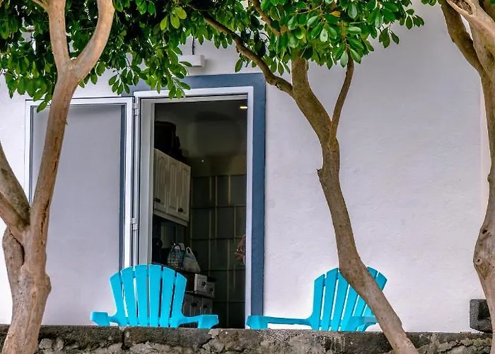 Center, 200 Meters To Marina, Walk To Everything, Private Yard And Garden 펜션 *