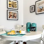 Center, 200 Meters To Marina, Walk To Everything, Private Yard And Garden Hébergement de vacances Ponta Delgada