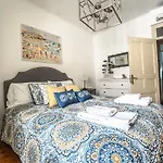Center, 200 Meters To Marina, Walk To Everything, Private Yard And Garden Hébergement de vacances *